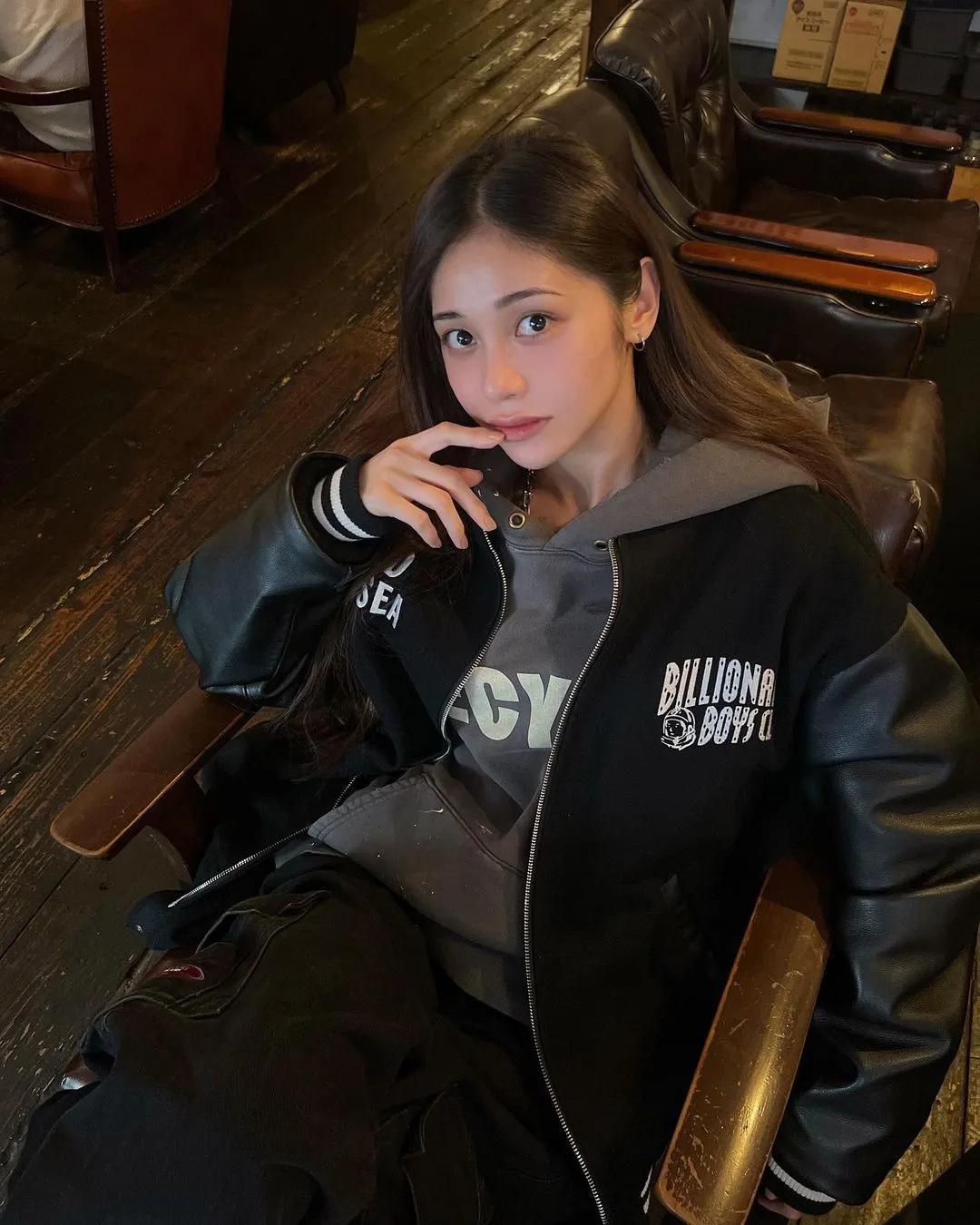GALLERY DEPT. 90'S RECYCLE HOODIE WASHED BLACK 90'S washed hoodie with distressed eco-friendly slogans. Washed black S-XL. Ready-made garments are washed and dyed again. Multiple spots throughout the body are spray-faded. The ribs are cut and worn.